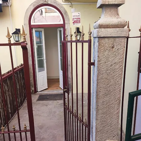 Sintra, T2 In Historic Center With Palace Views, Apartment